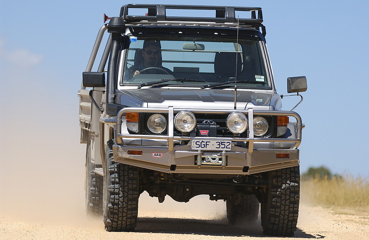 3412200 - Prado 70/90/120 Series (Multi-Generation) - 1985-2007 - Commercial Bar (3412200)
