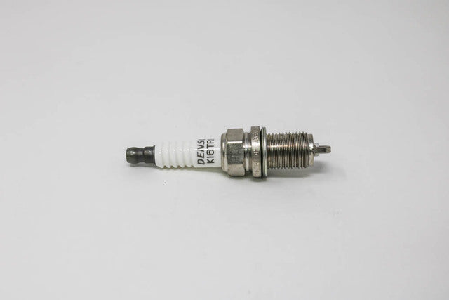 Toyota Land Cruiser spark plug 90919-01192 — fits 