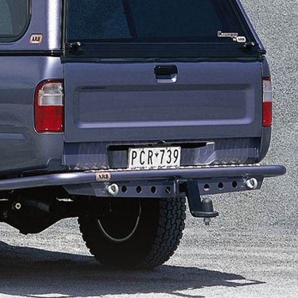 3614020 - Hilux 1989-1997 (Extra Cab/SR5 Dual Cab, IFS) - Step Tow Bar (MISMATCHED IMAGE: source photo filename references SKU 3614030, not 3614020 - flagged, do not trust as representing this exact SKU.)